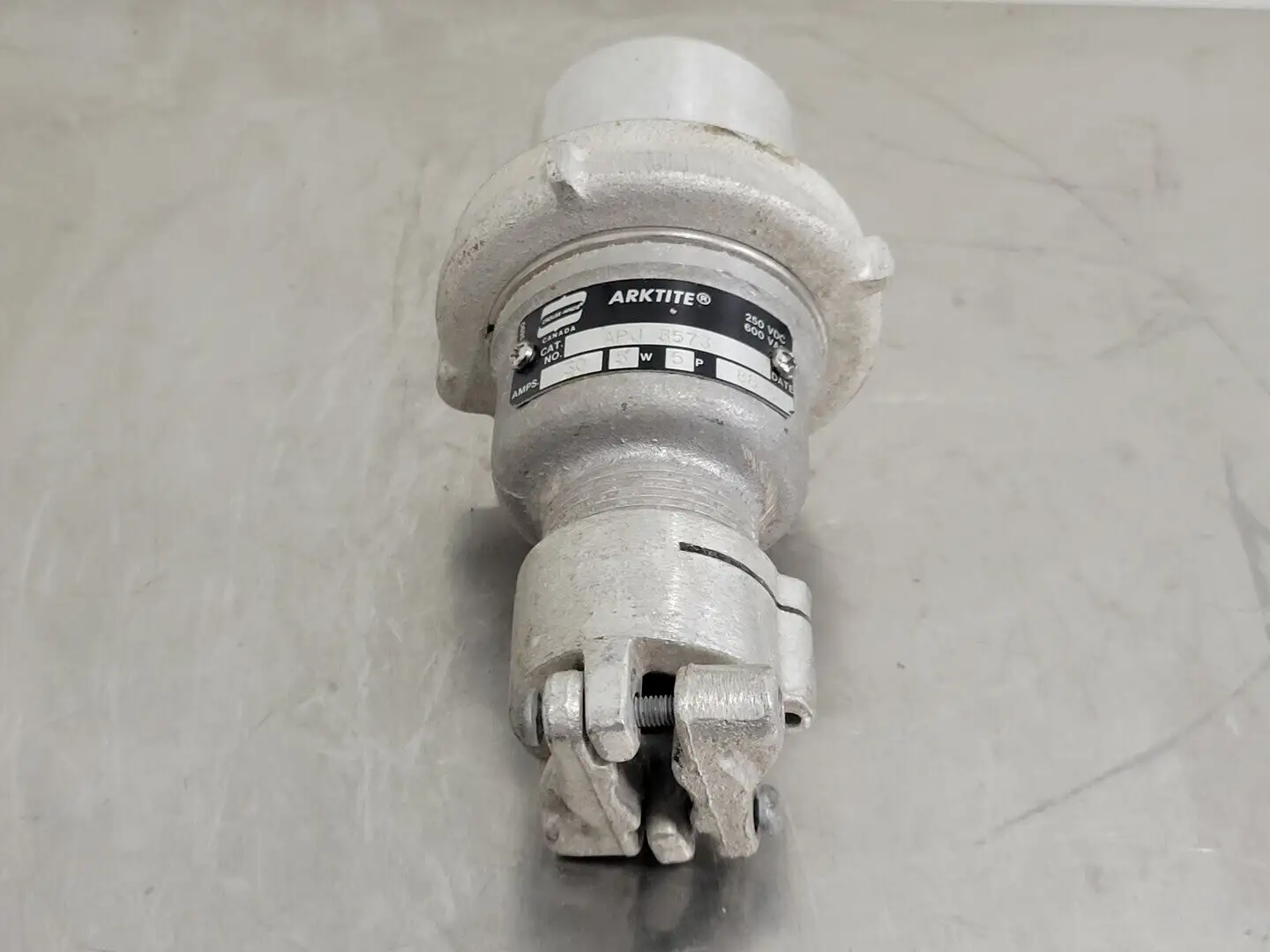 Used CROUSE-HINDS APJ3573 Cable & Wire British Columbia CA | Lenmark #253112