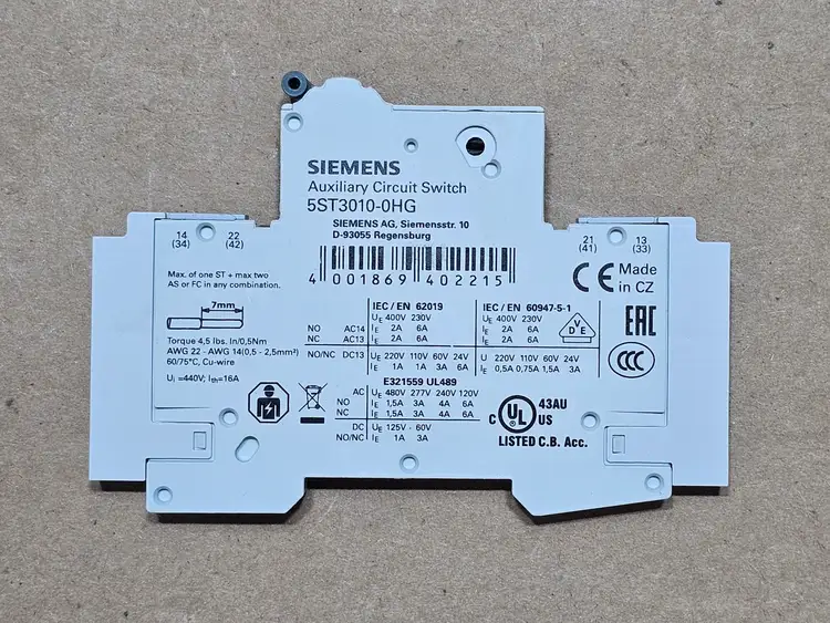 Used SIEMENS 5ST3010-0HG Circuit Breaker Parts British Columbia CA | Lenmark #1489005