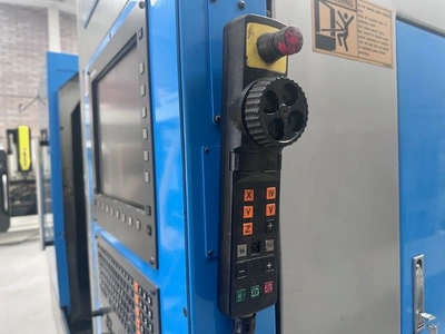 USED 2004 DUGARD 1000