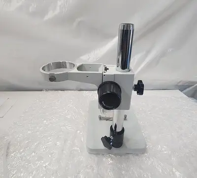 BOOMSTAND MICROSCOPE HOLDER