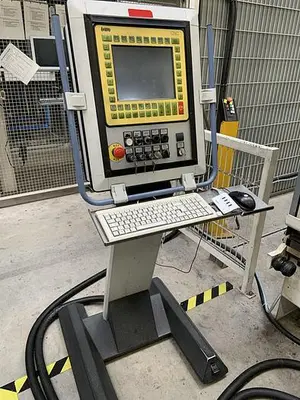 USED 2006 MAKA PA 37