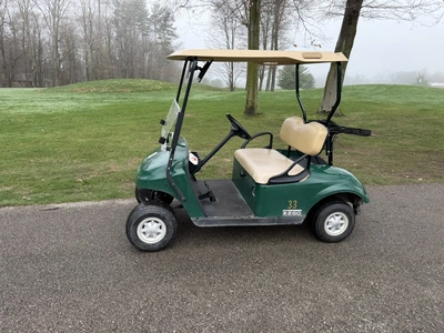 (1) 2017 E-Z-Go golf cart with a Kawasaki gas engine, model 625111G01, does not include Club canopy ...