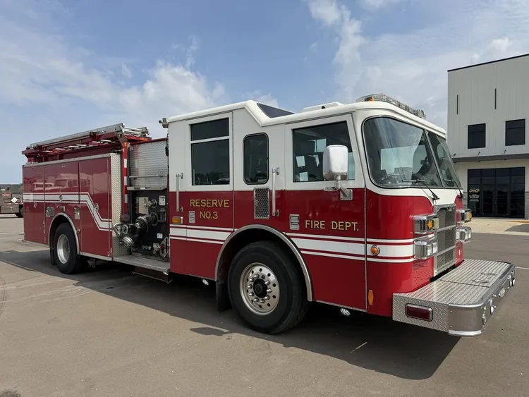 Used 2001 PIERCE DASH PUMPER FIRE TRUCK Fire Trucks Minnesota US | Carco Truck & Equipment #1541663