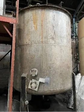 8,500L S/S mix tank with internal coil