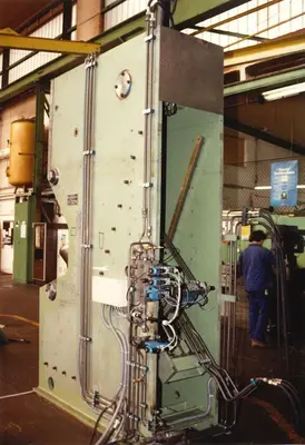 USED HAEUSLER FLANGING MACHINE