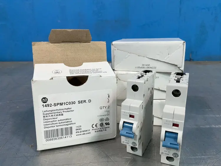 Used ALLEN BRADLEY 1492SPM1C030 Circuit Breakers Ohio US | HGR 24 #1312223