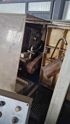 MOSCOW Universal Thread Grinder, in working condition, visible under power