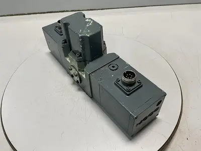 USED MOOG D651-129B