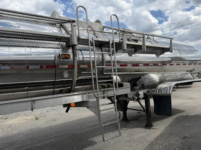 Used 1999 POLAR _UNKNOWN_ Liquid Supply Trailers Indiana US | Lakeshore Equipment Sales #1546610