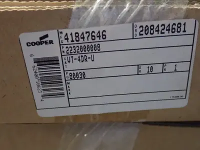 USED COOPER LIGHTING/METALUX VT4DRU