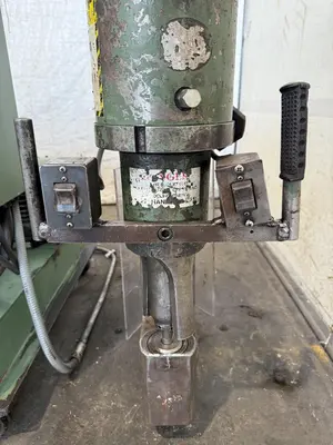 70 TON FRANKLIN HYDRAULIC C FRAME HYDRAULIC WEB PUNCH. STOCK # 0887225