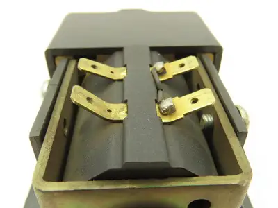 Curtis Albright 110613-001 Forklift Pump Contactor 24VDC From Crown 40WTL
