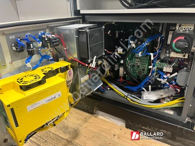 Fanuc M20iD/25 Robot w/ R30iB Mate Plus – Machine Tending Setup