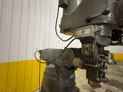 3 HP KING MODEL #942VS RAM TYPE VERTICAL MILLING MACHINE: STOCK #23625