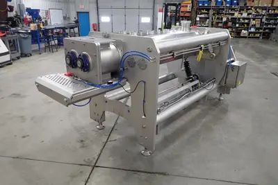 USED 2013 READING MX 12 MIXER