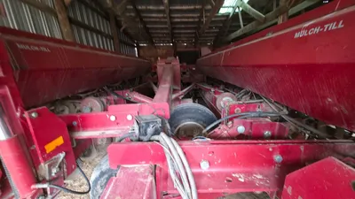 JI Case 5500MTDR SEEDER | Iron Listing (17)