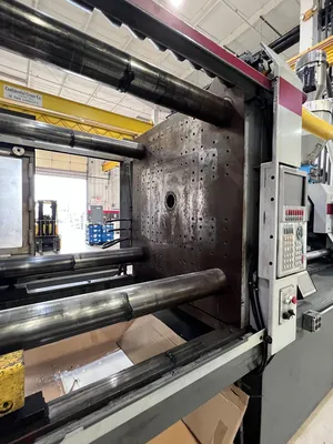 1997 VAN DORN DEMAG 500HT80-0495 Plastic Injection Mold | Universal Press & Machinery (UPM) (4)