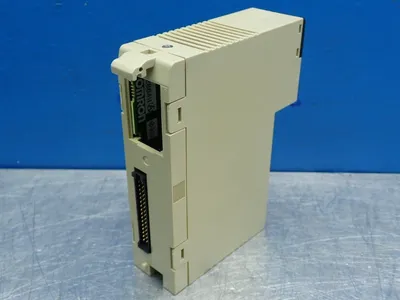 USED OMRON C200HOD218
