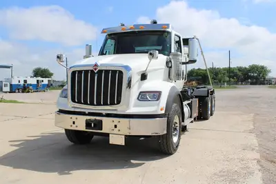 New | in-Stock 2026 INTERNATIONAL HX Rolloff Trucks Texas US | Roll Off Truck World #1491804