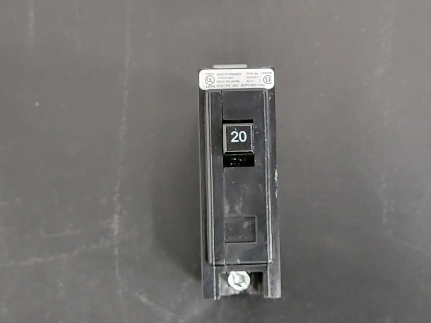 NEW CUTLER-HAMMER BA120
