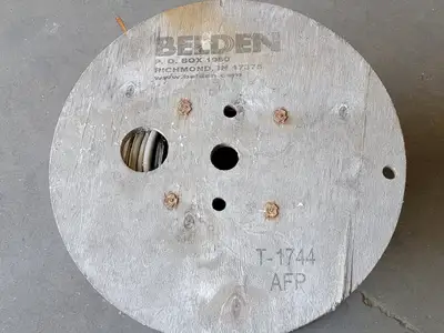USED BELDEN 3082A T5U1000