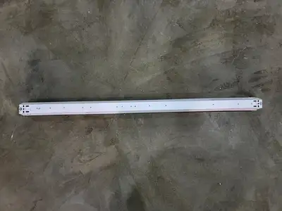 NEW DAY-BRITE FSS470L840-UNV