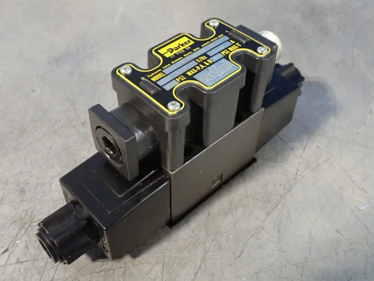 New | in-Stock PARKER D1VW3CNYCF6 Pumps Ohio US | HGR 24 #882110