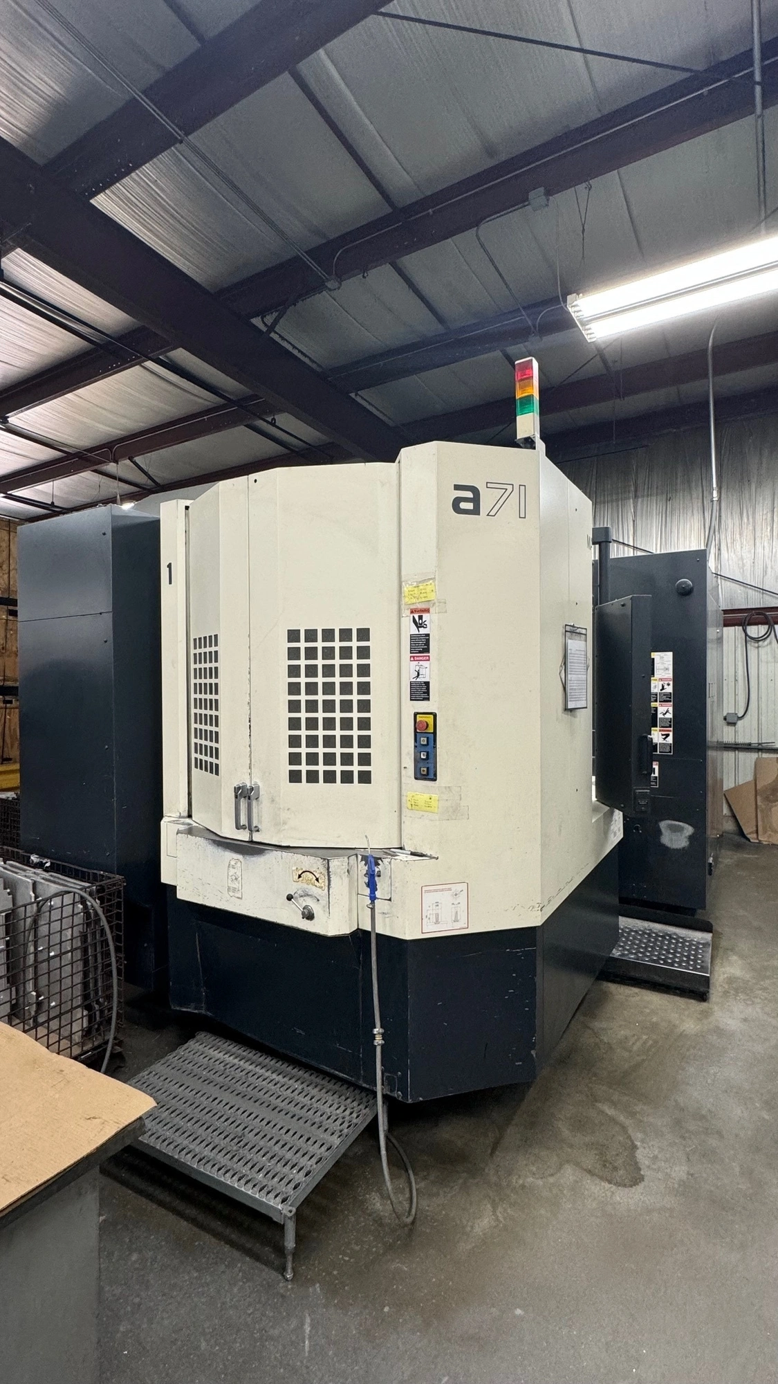 USED 2010 MAKINO a71