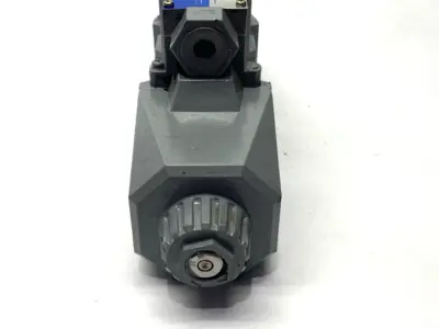 USED TOKIMEC DIRECTIONAL CONTROL VALVE