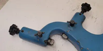STEADY REST FOR LATHE