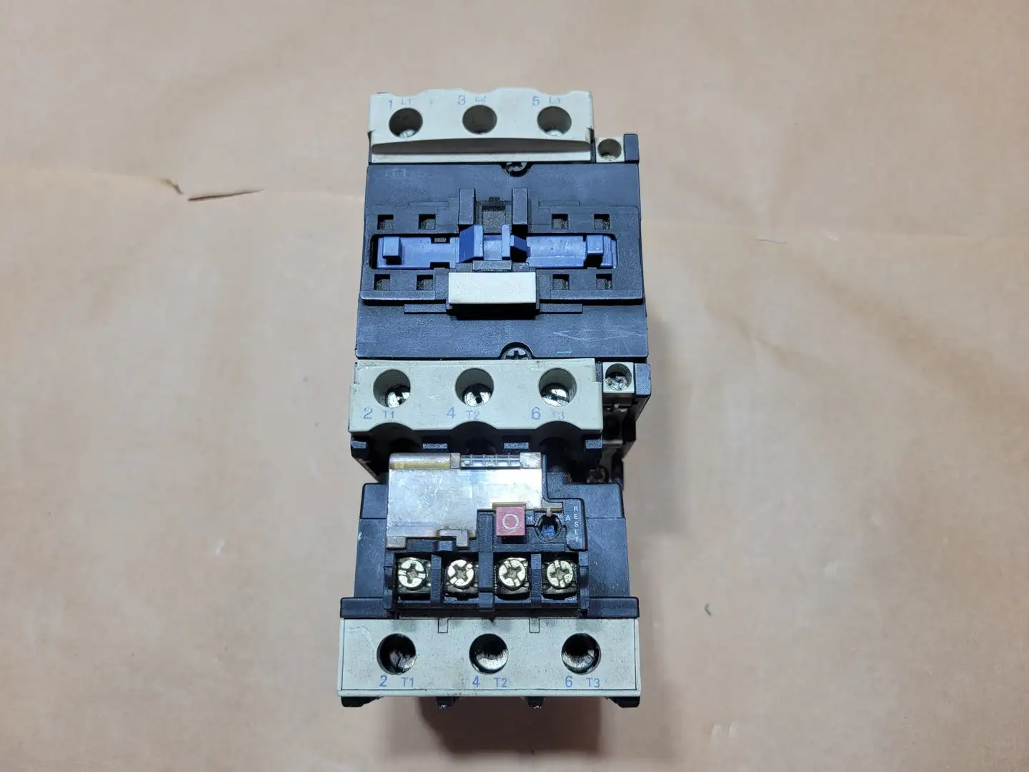 Used TELEMECANIQUE LR2 D3359 Switchgears British Columbia CA | Lenmark #1436086