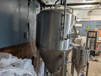 USED 7 bbl fermenters 2014