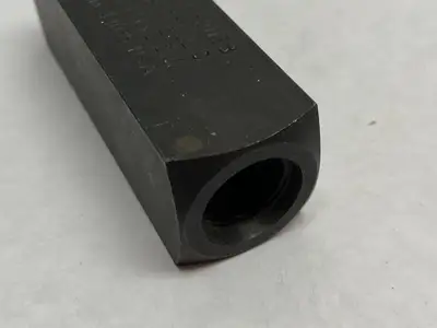 Used Parker Colorflow In-line Check Valve, Hydraulic 5000psi Pump & Valve Parts Michigan US | Maverick Industrial Sales #1402135