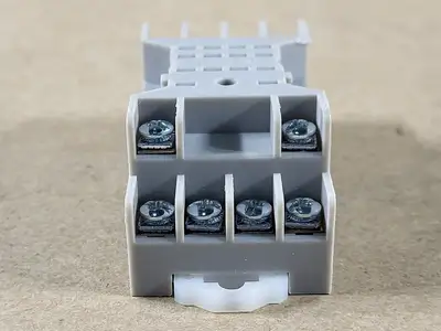NEW TYCO ELECTRONICS 27E894