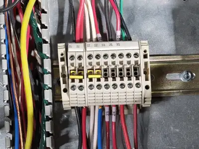 Used BENSHAW FVN-030-N-600-3-E-2-04-0000006 Switchgears British Columbia CA | Lenmark #1427027