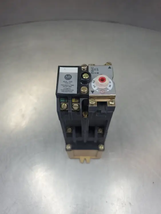 Used ALLEN BRADLEY 700-PT200A1 Relays & Switches | Palmetto Automation #1149800