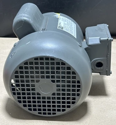 NEW WEG 3318ES1BB56CFL