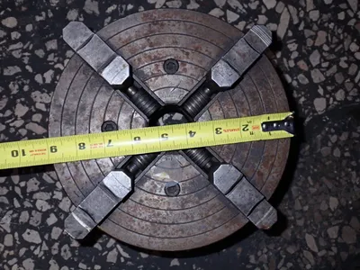 9" 4 Jaw Chuck