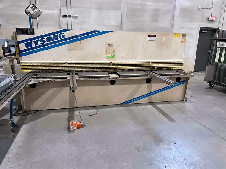 Used 1987 WYSONG H-2512 Power Squaring Shears (Inch) Illinois US | Machinery Marketing International #1082693