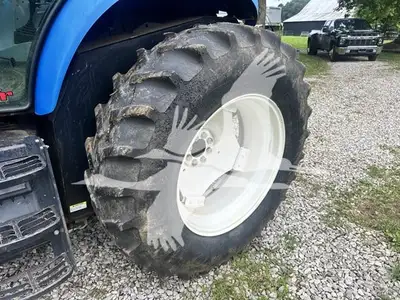 USED 2015 NEW HOLLAND TS6.110