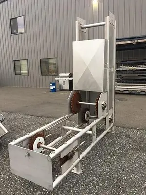 Bucket Conveyor