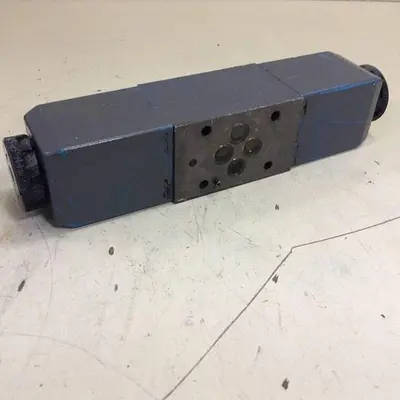 USED VICKERS DG4V-3-6C-M-U-HL7-60