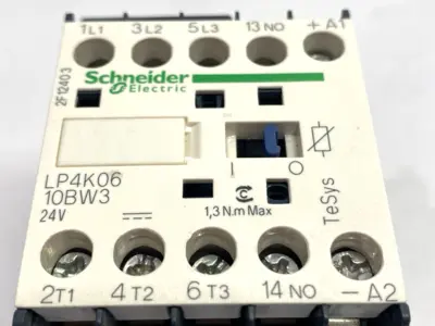 Used Schneider Electric Contactor 3P 24VDC Coil 440V 2.2kW 6A PLC Contactors Michigan US | Maverick Industrial Sales #1401926