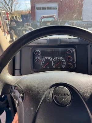 USED 2017 FREIGHTLINER CASCADIA