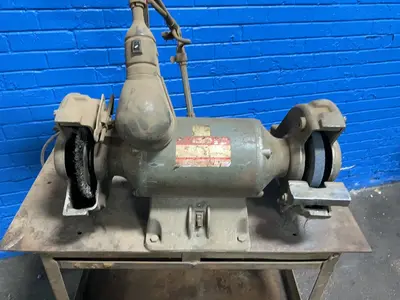 Used DAYTON 17707W Pedestal Type Grinders (Double End) Ohio US | HGR 24 #1291843