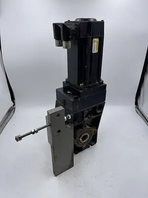 Used ALLEN-BRADLEY ALLEN BRADLEY MPL-B330P-MK72AA SER A LENZE GKR04-2NHARXC Servo Motors | ND Industrial Surplus #1216124