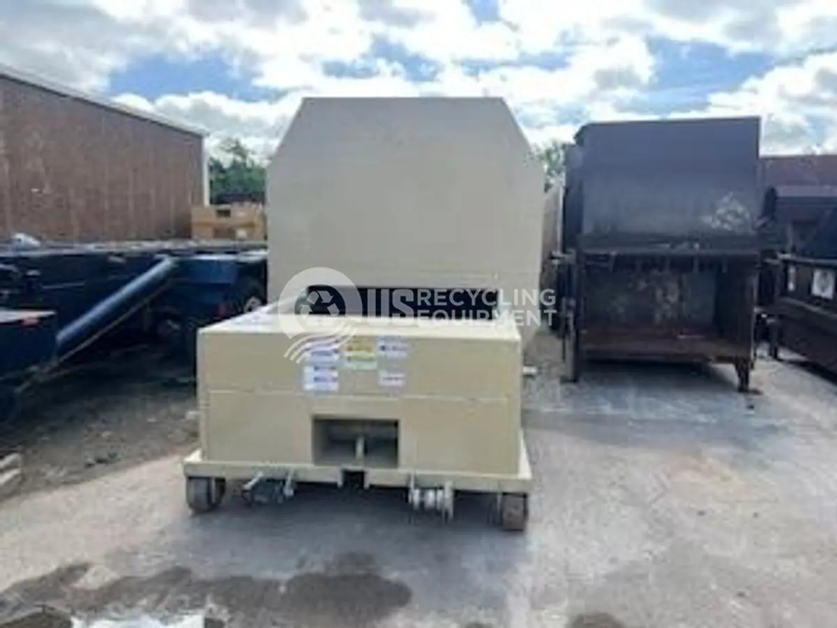 USED PTR / MARATHON TWO (2) SELF CONTAINED COMPACTORS PTR PT-300 / MARATHON RJ-250