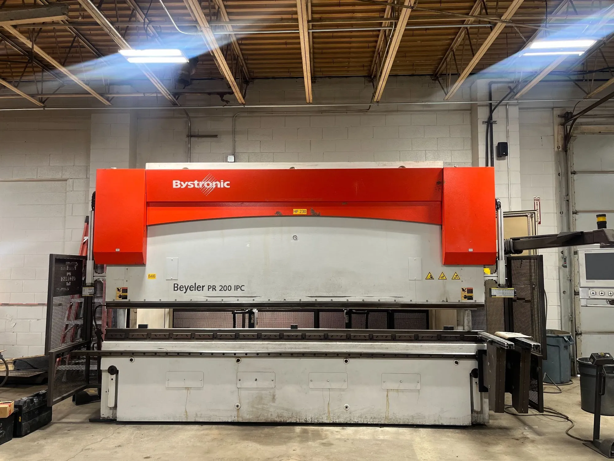 USED 2005 BYSTRONIC BEYELER PR200 IPC