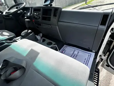 Used 2020 ISUZU NPR EFI Box trucks Florida US | Truck and Van Outlet #1509218