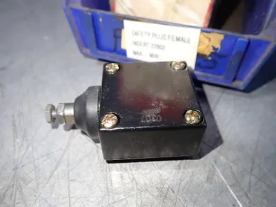 Used HONEYWELL LSW1W Relays & Switches | HGR 24 #739090